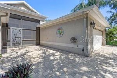 House in Leesburg, Florida 2 bedrooms, 242.57 sq.m. № 1877261 - photo 8