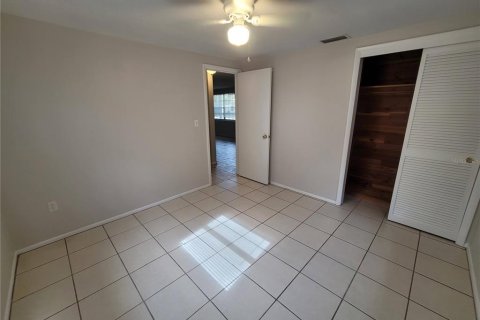 Casa en alquiler en New Port Richey, Florida, 2 dormitorios, 93.65 m2 № 1870350 - foto 8