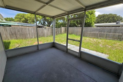 Casa en alquiler en New Port Richey, Florida, 2 dormitorios, 93.65 m2 № 1870350 - foto 23