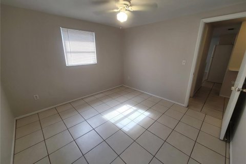 Casa en alquiler en New Port Richey, Florida, 2 dormitorios, 93.65 m2 № 1870350 - foto 7