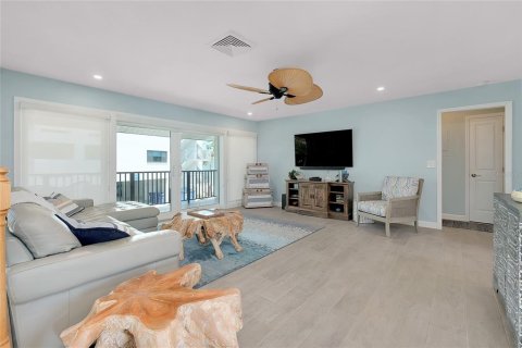 Condo in Sarasota, Florida, 3 bedrooms  № 1750175 - photo 11