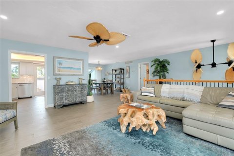 Condo in Sarasota, Florida, 3 bedrooms  № 1750175 - photo 16