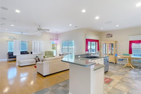 House in Hudson, Florida 3 bedrooms, 164.62 sq.m. № 1876415 - photo 16