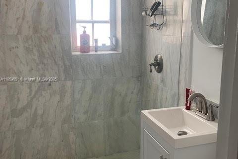 Condominio en venta en Miami Beach, Florida, 2 dormitorios, 57.6 m2 № 1888174 - foto 15