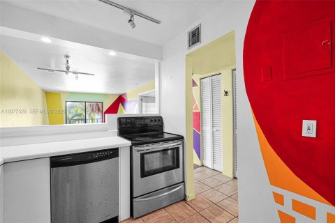 Купить кондоминиум в Майами-Бич, Флорида 1 спальня, 67.82м2, № 2043479 - фото 10