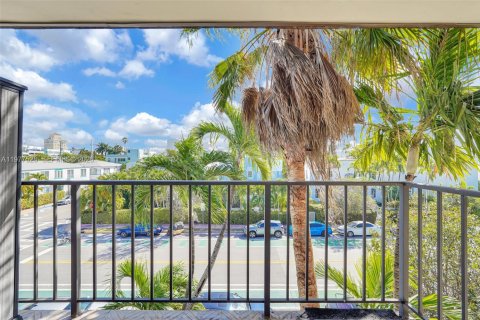 Купить кондоминиум в Майами-Бич, Флорида 1 спальня, 67.82м2, № 2043479 - фото 15