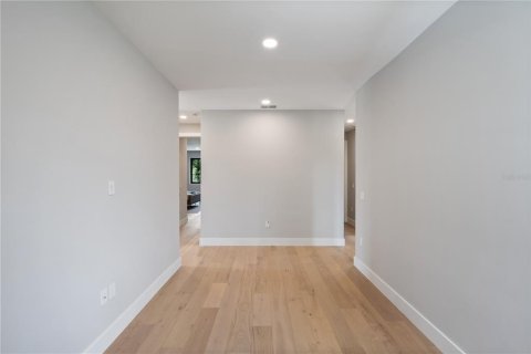 Casa en venta en Orlando, Florida, 5 dormitorios, 322.37 m2 № 1870175 - foto 25