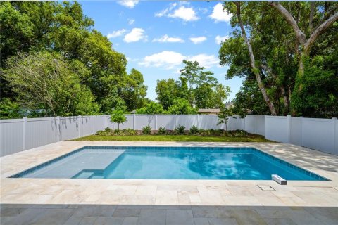 Casa en venta en Orlando, Florida, 5 dormitorios, 322.37 m2 № 1870175 - foto 30