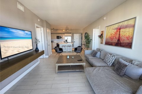Copropriété à louer à Hallandale Beach, Floride: 2 chambres, 95.69 m2 № 2018786 - photo 3