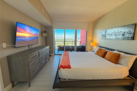 Copropriété à louer à Hallandale Beach, Floride: 2 chambres, 95.69 m2 № 2018786 - photo 9