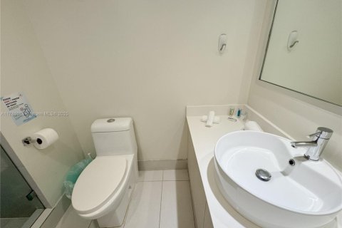 Copropriété à louer à Hallandale Beach, Floride: 2 chambres, 95.69 m2 № 2018786 - photo 6