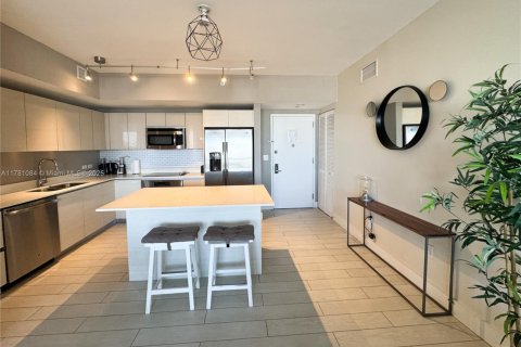 Copropriété à louer à Hallandale Beach, Floride: 2 chambres, 95.69 m2 № 2018786 - photo 12