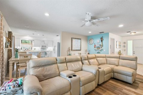 Casa en venta en Palm Coast, Florida, 3 dormitorios, 125.42 m2 № 1850281 - foto 6