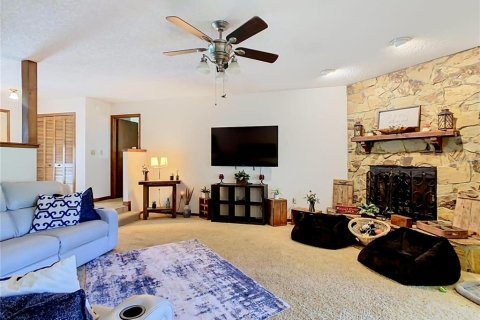 Villa ou maison à vendre à Lake Alfred, Floride: 3 chambres, 178.09 m2 № 2388533 - photo 11