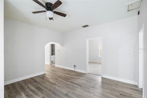 House in Tampa, Florida 3 bedrooms, 117.06 sq.m. № 1813543 - photo 21