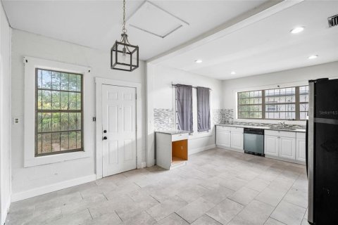 House in Tampa, Florida 3 bedrooms, 117.06 sq.m. № 1813543 - photo 5