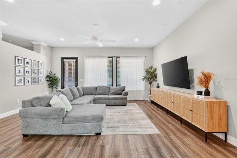 Casa en venta en Brandon, Florida, 4 dormitorios, 258.83 m2 № 1884796 - foto 19