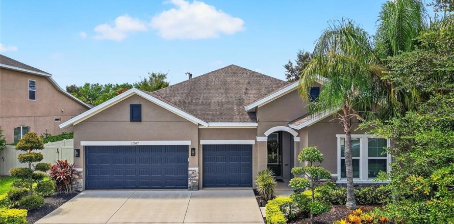 Casa en Brandon, Florida 4 dormitorios, 258.83 m2 № 1884796