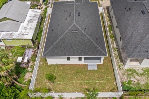House in Tampa, Florida 3 bedrooms, 150.32 sq.m. № 2102533 - photo 4