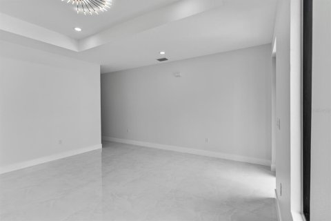 House in Tampa, Florida 3 bedrooms, 150.32 sq.m. № 2102533 - photo 19