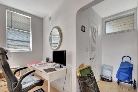 Condominio en venta en Aventura, Florida, 2 dormitorios, 100.61 m2 № 1482928 - foto 13