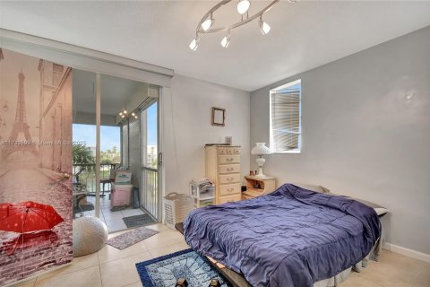 Condominio en venta en Aventura, Florida, 2 dormitorios, 100.61 m2 № 1482928 - foto 11