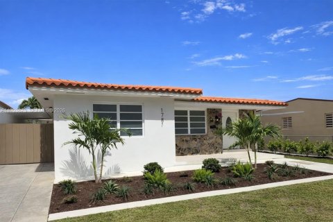 Villa ou maison à Miami, Floride 4 chambres, 164.34 m2 № 2055334
