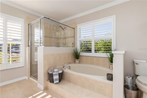 House in Port Charlotte, Florida 4 bedrooms, 209.87 sq.m. № 2117392 - photo 24