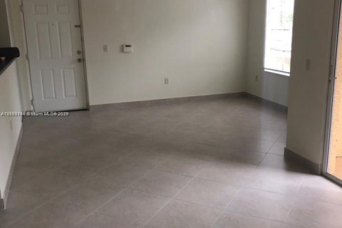 Condo in Palm Beach, Florida, 1 bedroom  № 1691464 - photo 17