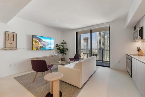 Condominio en venta en Miami, Florida, 2 dormitorios, 84.26 m2 № 2013427 - foto 2