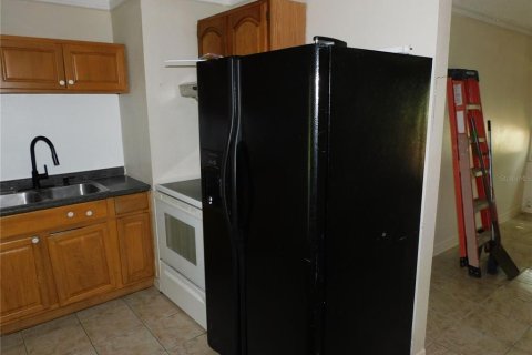 House in Apopka, Florida 3 bedrooms, 76.92 sq.m. № 1814956 - photo 8