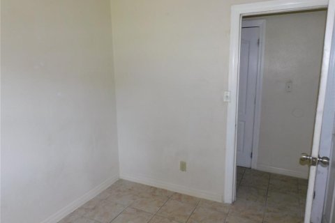 House in Apopka, Florida 3 bedrooms, 76.92 sq.m. № 1814956 - photo 11
