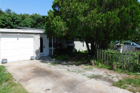 House in Apopka, Florida 3 bedrooms, 76.92 sq.m. № 1814956 - photo 26