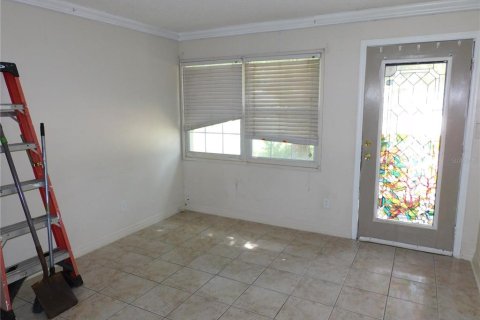 House in Apopka, Florida 3 bedrooms, 76.92 sq.m. № 1814956 - photo 3