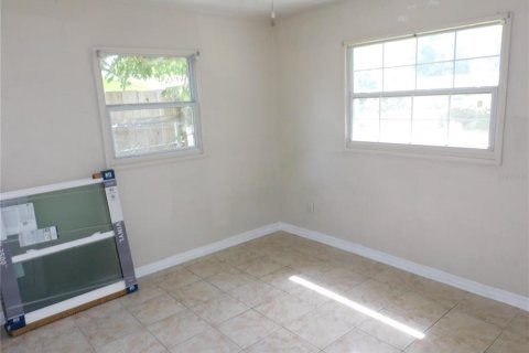 House in Apopka, Florida 3 bedrooms, 76.92 sq.m. № 1814956 - photo 12