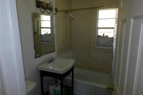 House in Apopka, Florida 3 bedrooms, 76.92 sq.m. № 1814956 - photo 17