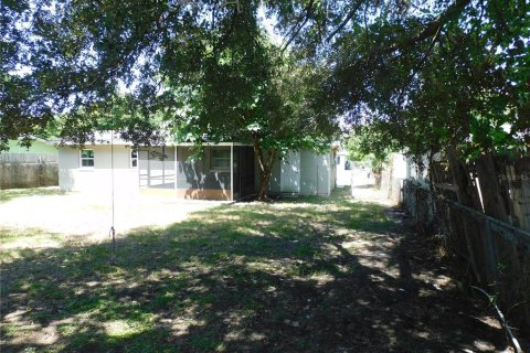 House in Apopka, Florida 3 bedrooms, 76.92 sq.m. № 1814956 - photo 29