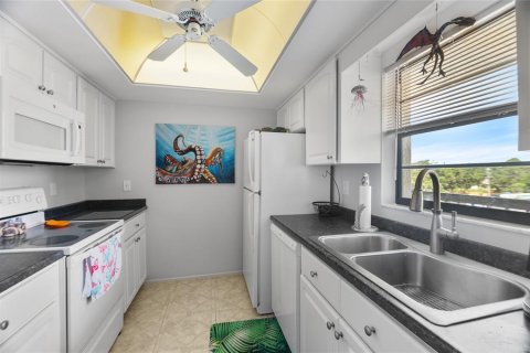 Condominio en venta en Saint Petersburg, Florida, 1 dormitorio, 71.53 m2 № 1785998 - foto 3