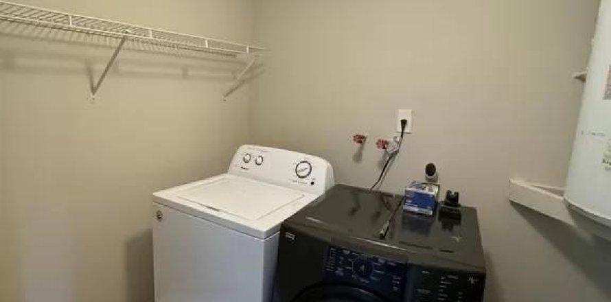 Villa ou maison à Miami, Floride 4 chambres, 195.09 m2 № 1228610