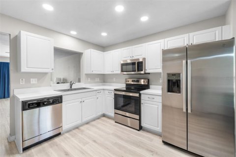 Купить кондоминиум в Гейнсвилл, Флорида 4 комнаты, 106м2, № 2149940 - фото 4