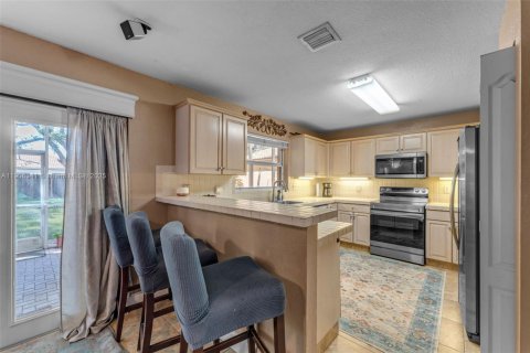 Villa ou maison à vendre à Cutler Bay, Floride: 4 chambres, 172.98 m2 № 1956990 - photo 13