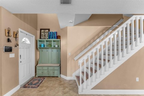 Villa ou maison à vendre à Cutler Bay, Floride: 4 chambres, 172.98 m2 № 1956990 - photo 7