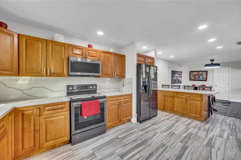 Купить виллу или дом в Плантация, Флорида 3 спальни, 199.18м2, № 1990256 - фото 16