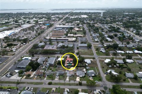House in Bradenton, Florida 3 bedrooms, 198.25 sq.m. № 2258735 - photo 7
