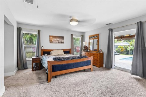 House in Bradenton, Florida 3 bedrooms, 198.25 sq.m. № 2258735 - photo 25