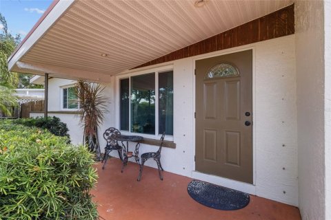 House in Bradenton, Florida 3 bedrooms, 198.25 sq.m. № 2258735 - photo 8