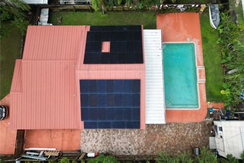 House in Bradenton, Florida 3 bedrooms, 198.25 sq.m. № 2258735 - photo 5