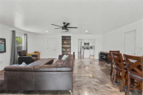 House in Bradenton, Florida 3 bedrooms, 198.25 sq.m. № 2258735 - photo 21