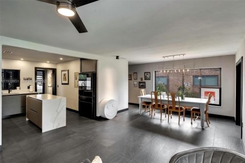 Снять в аренду виллу или дом в Окленд-Парк, Флорида 3 спальни, 154.22м2, № 1982881 - фото 24