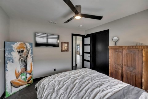 Снять в аренду виллу или дом в Окленд-Парк, Флорида 3 спальни, 154.22м2, № 1982881 - фото 26